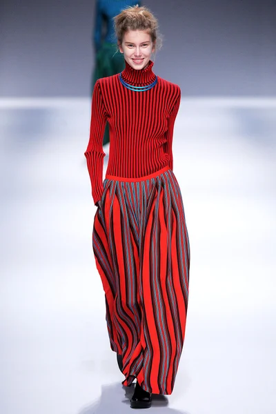 Look 40